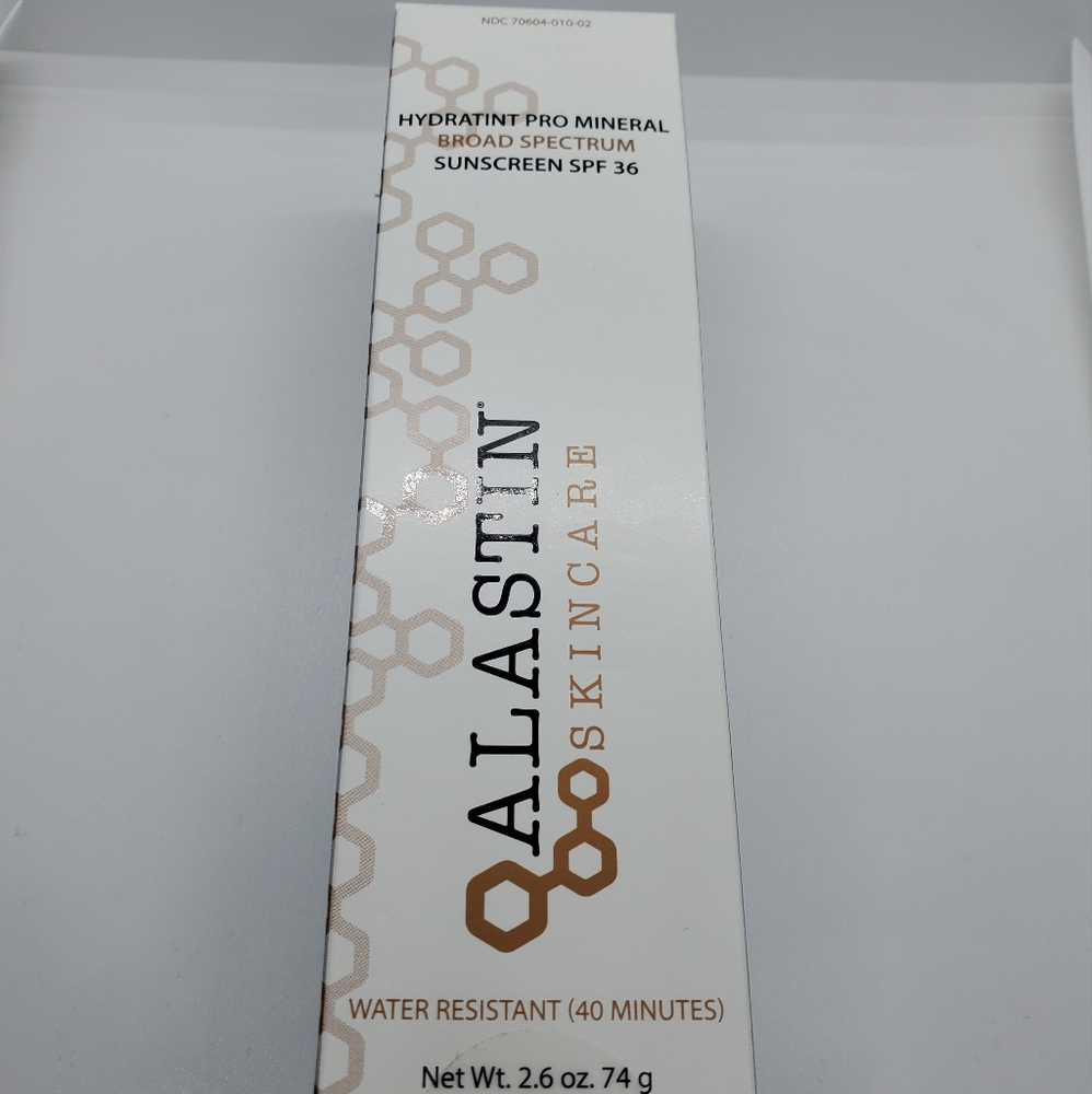 Alastin HydraTint Pro Mineral SPF